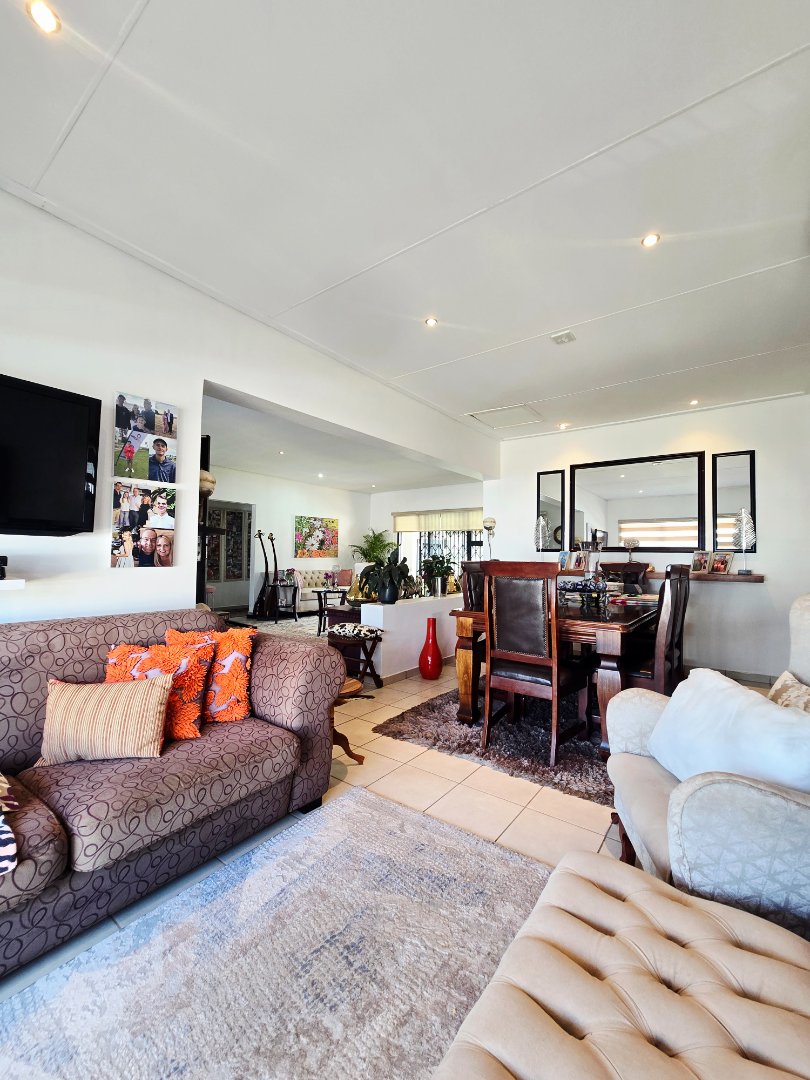 Commercial Property for Sale in Wilkoppies North West